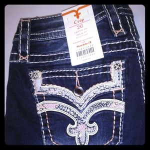 Rock Revival Crop/Capri